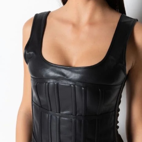 Corset top - Picture 7 of 7